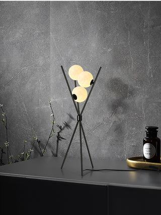 Lourdes - Stylish Minimalist Floor Lamp with Moon-Inspired Design