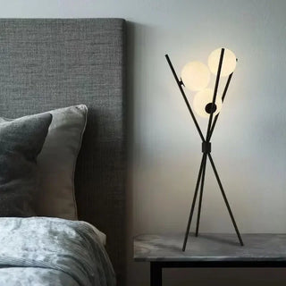 Lourdes - Stylish Minimalist Floor Lamp with Moon-Inspired Design