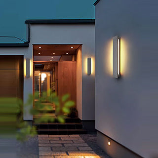 Lydia- LED IP65 Outdoor Wall Light