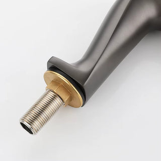 Narine - Modern 5 Piece Bathtub Tap Set with Pull Out Shower Spray