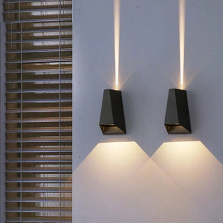 Einion- LED Light Directed Modern Up/Down Beam Style Wall Lamp