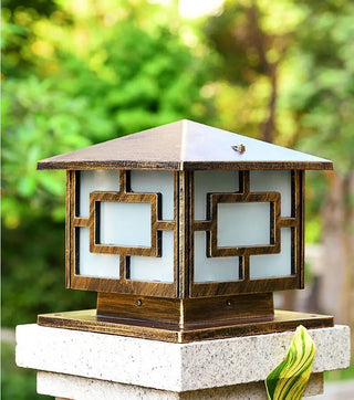 Nelle - European Decorative Square Pillar/Fence Light