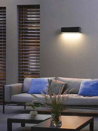 Harbee - Villa Outdoor Rectangle Modern Light Bar